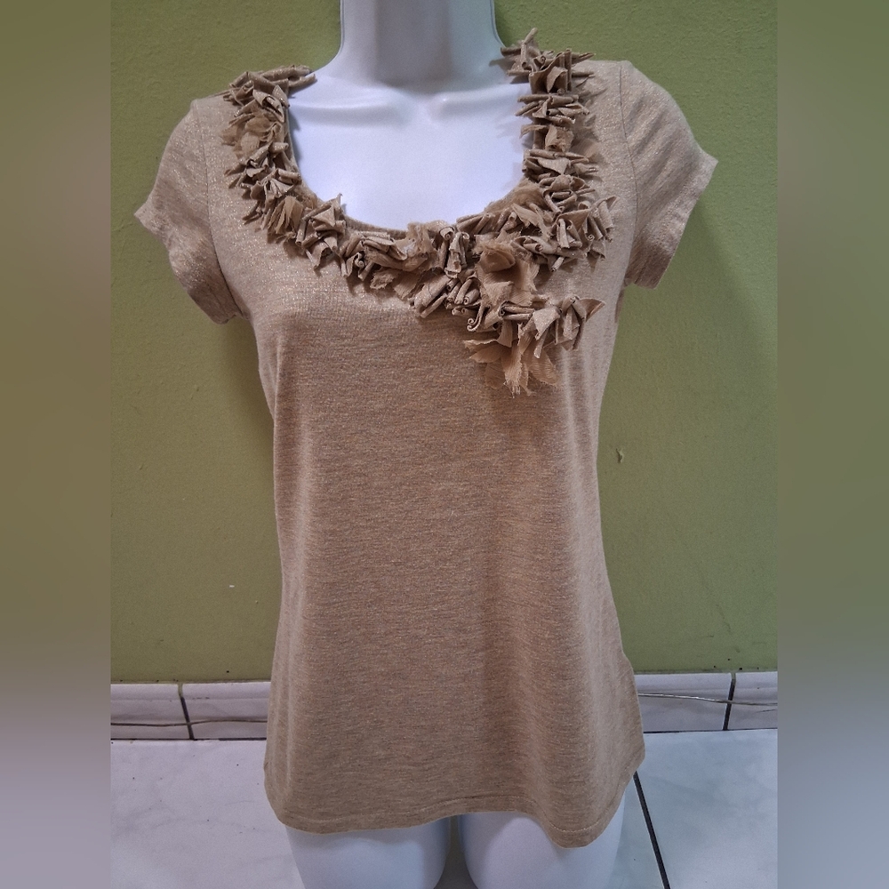 Short Sleeve Top with Floral Neckline
